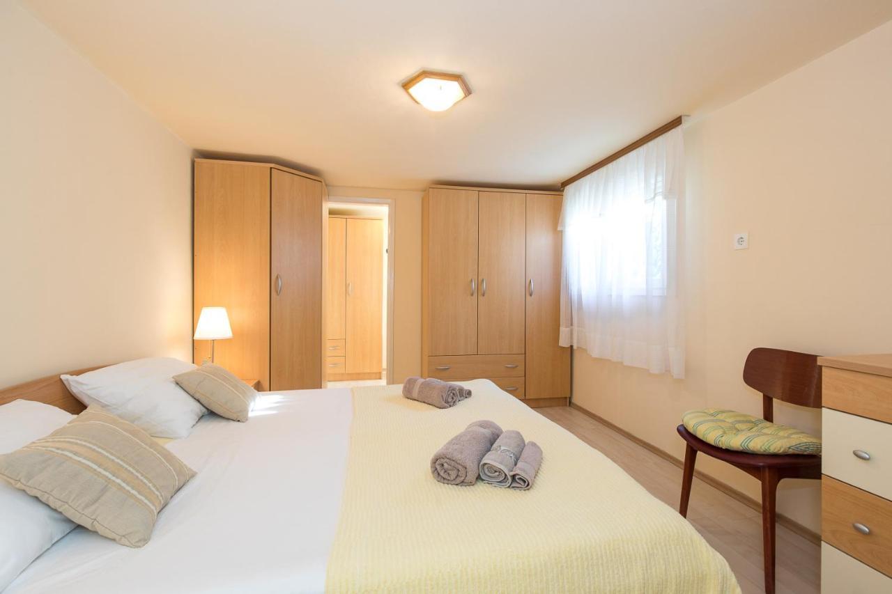 Beach Apartment Кърк Екстериор снимка